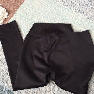 Oria leggings 3/4 length, size 4